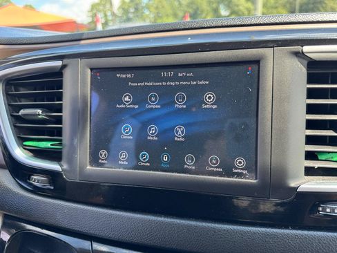 Used 2021 Chrysler Voyager Lxi FWD image 33