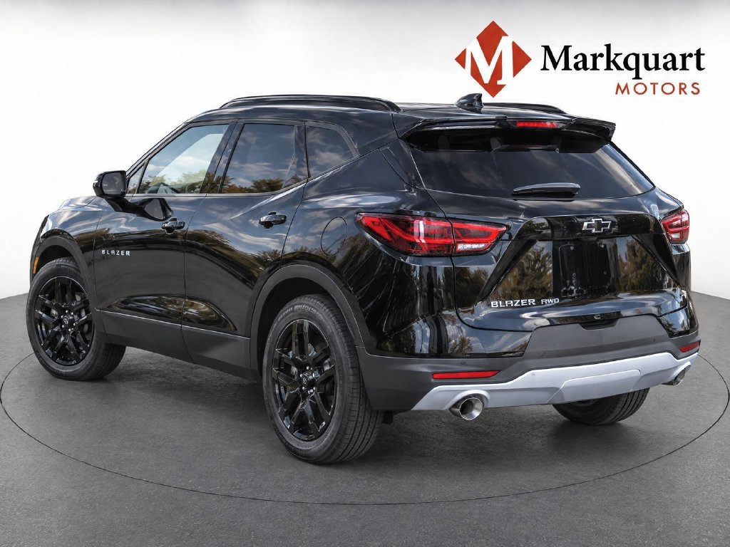 New 2026 Chevrolet Blazer LT w/ Sound & Technology Package AWD/4WD image 4