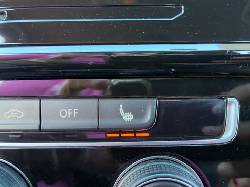 Used 2021 Volkswagen GTI S image 20