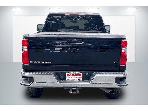 Used 2021 Chevrolet Silverado 2500 LT AWD/4WD image 4