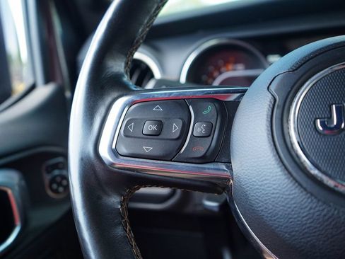 Used 2021 Jeep Wrangler Unlimited Sahara AWD/4WD image 31