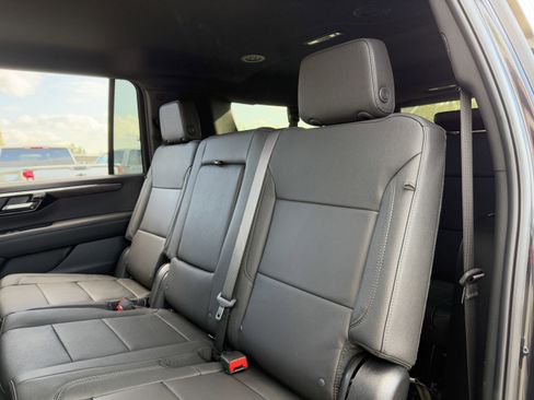 New 2026 Chevrolet Suburban LT w/ Comfort Package image 31