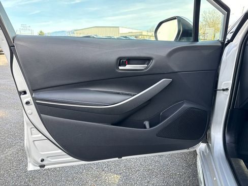 Used 2021 Toyota Corolla SE w/ SE Premium Package image 33