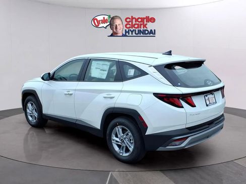 New 2026 Hyundai Tucson SE FWD image 3
