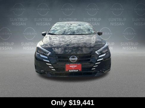 Used 2025 Nissan Versa S w/ Trunk Package FWD image 4