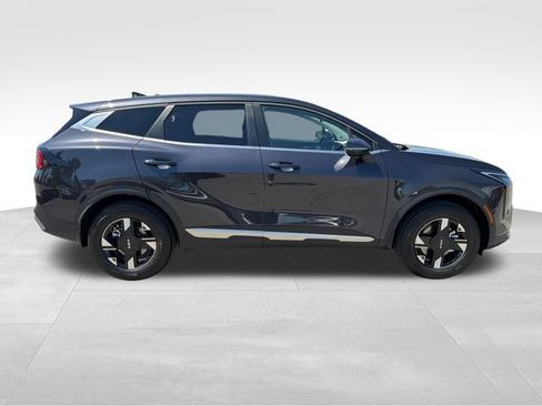New 2026 Kia Sportage LX w/ LX Convenience Package AWD/4WD image 8