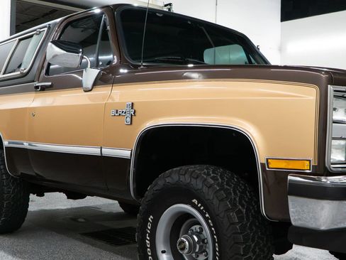 Used 1988 Chevrolet Blazer 4WD image 35