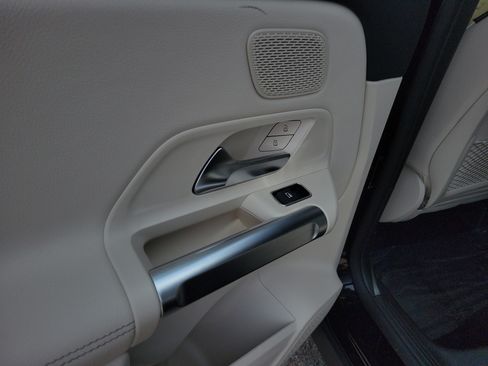 Certified 2026 Mercedes-Benz GLB 250 image 11