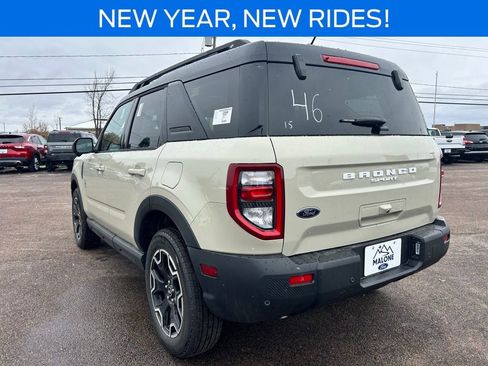 New 2025 Ford Bronco Sport Outer Banks w/ Outer Banks Tech Package+ image 4