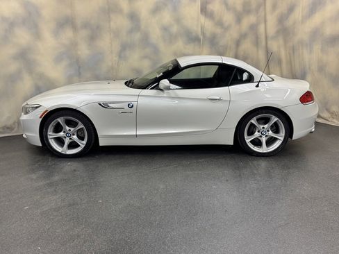 Used 2014 BMW Z4 sDrive28i image 6