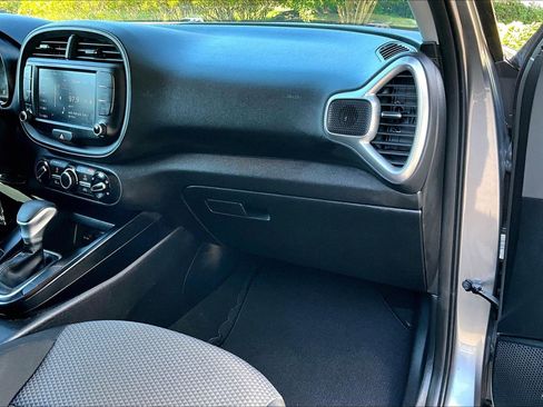 Used 2024 Kia Soul LX w/ Option Group 015 FWD image 14