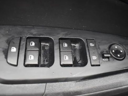 Used 2025 Kia Sportage LX AWD/4WD image 21