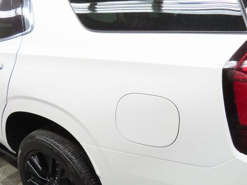 Used 2025 GMC Yukon Denali image 48