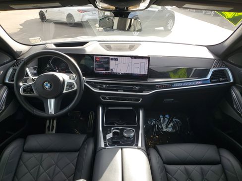 Certified 2024 BMW X6 xDrive40i w/ Premium Package image 22