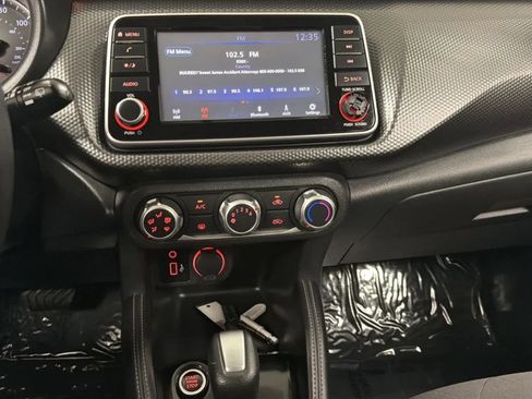 Used 2019 Nissan Kicks S FWD image 14