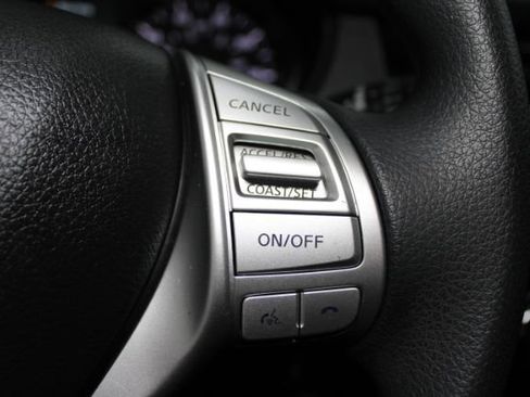 Used 2016 Nissan Rogue S image 13