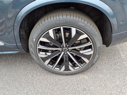 New 2026 Volvo XC90 T8 Ultra w/ Protection Package Premier image 10