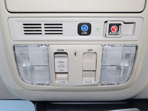 Used 2020 Honda Accord Touring image 31