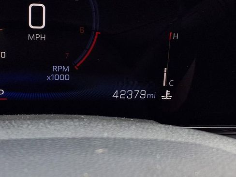 Used 2025 Chevrolet Trax LT image 16