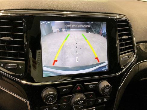 Used 2020 Jeep Grand Cherokee Trailhawk AWD/4WD image 14