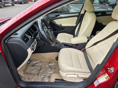 Used 2016 Volkswagen Jetta SE image 17