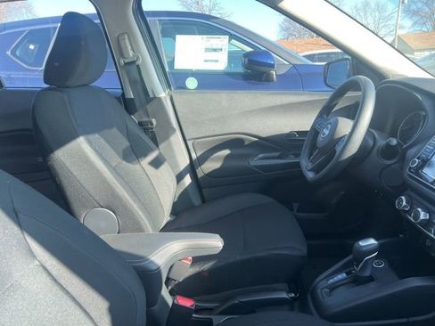 Used 2025 Nissan Kicks Play S image 9