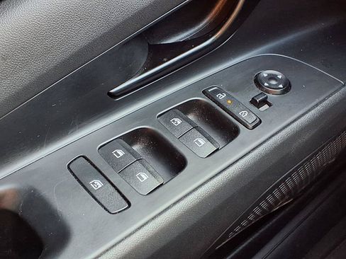 Used 2025 Hyundai Elantra Sport FWD image 20