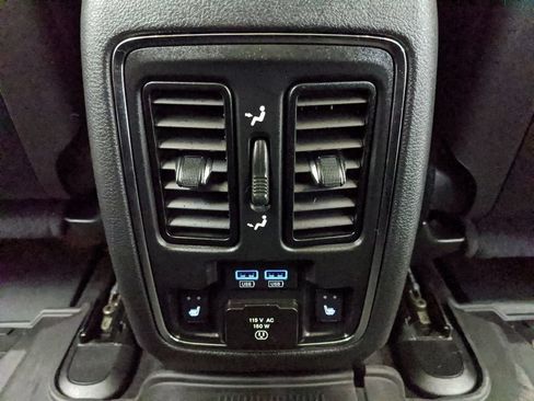 Used 2021 Jeep Grand Cherokee Trailhawk w/ Trailhawk Luxury Group AWD/4WD image 18