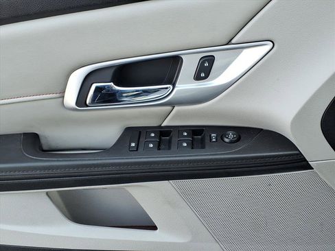 Used 2016 GMC Terrain SLT w/ Open Road Package image 21