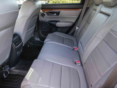 Used 2019 Honda CR-V Touring image 23