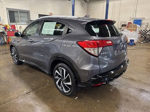 Used 2019 Honda HR-V Sport image 4