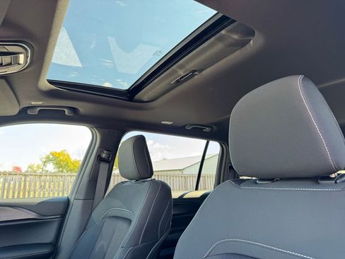 New 2025 Jeep Grand Cherokee L Laredo w/ Luxury Tech Group I image 9