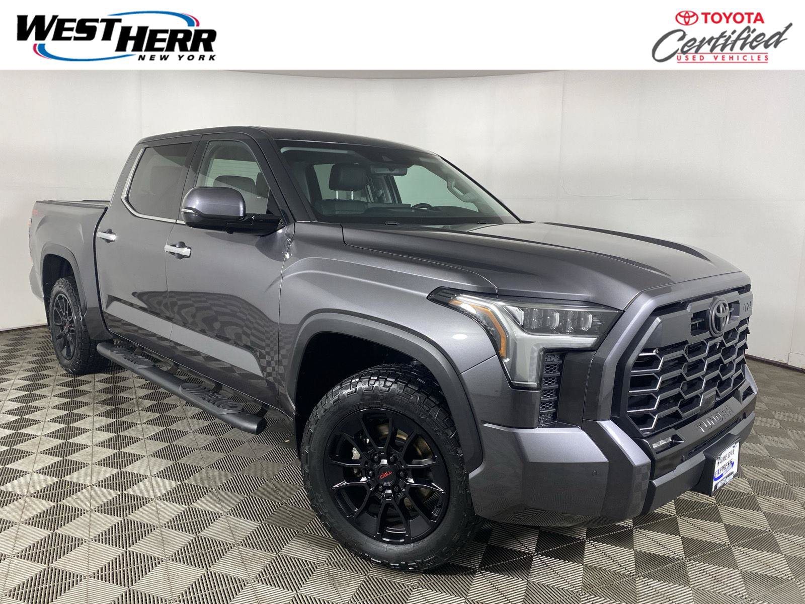 Used 2022 Toyota Tundra Limited AWD/4WD image 1