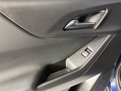 Used 2025 Chevrolet Equinox RS w/ Safety and Technology Package FWD image 39