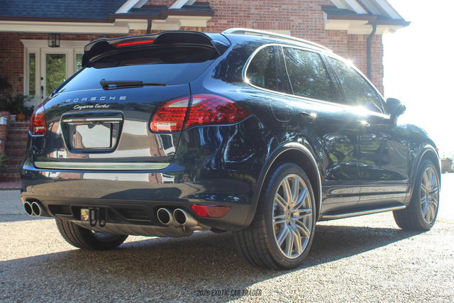 Used 2012 Porsche Cayenne Turbo AWD/4WD image 7