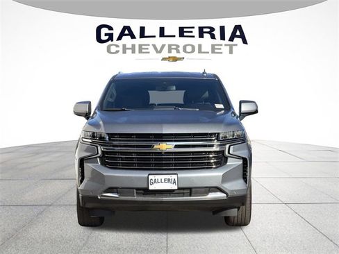 Used 2022 Chevrolet Tahoe LT w/ Luxury Package image 3