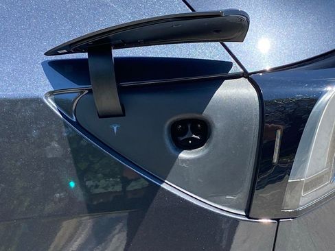 Used 2026 Tesla Model Y Long Range image 15