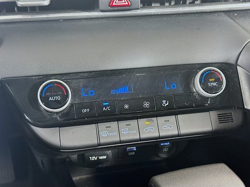 Used 2021 Hyundai Elantra SEL FWD image 23
