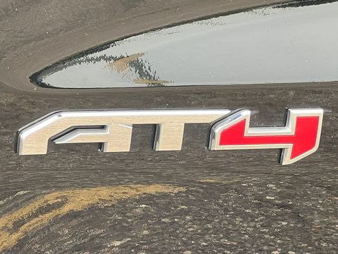Used 2022 GMC Sierra 1500 AT4 w/ AT4 Preferred Package AWD/4WD image 10