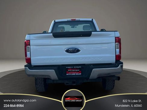 Used 2019 Ford F250 XL w/ XL Value Package image 4