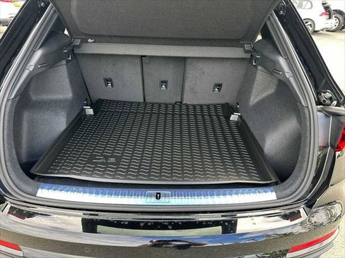 New 2025 Audi Q3 2.0T Premium Plus image 14