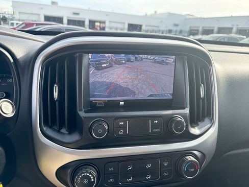 Used 2020 Chevrolet Colorado LT image 16