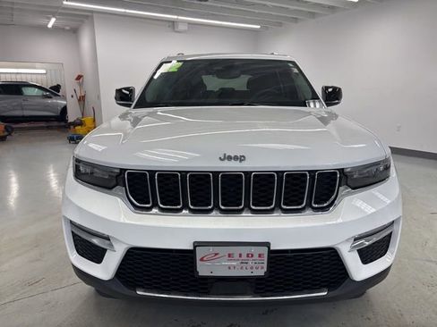 Used 2022 Jeep Grand Cherokee Limited 4xe image 3