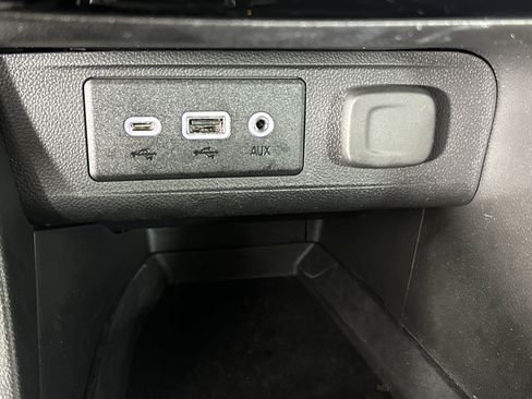 Certified 2023 Buick Encore GX Preferred w/ Cold Weather Comfort Package image 22