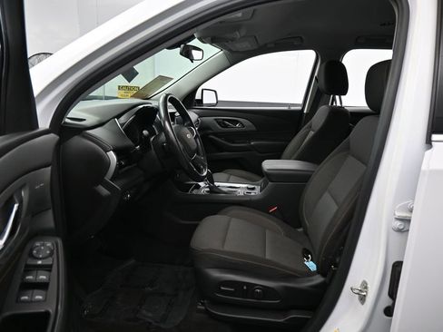 Used 2020 Chevrolet Traverse LT FWD image 11