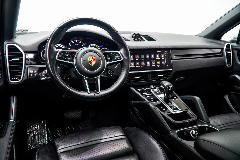 Used 2023 Porsche Cayenne Coupe AWD/4WD image 21