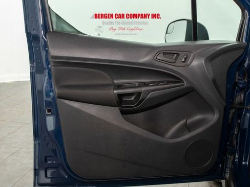 Used 2017 Ford Transit Connect XL image 6