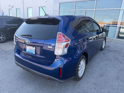 Used 2015 Toyota Prius V Three FWD image 4