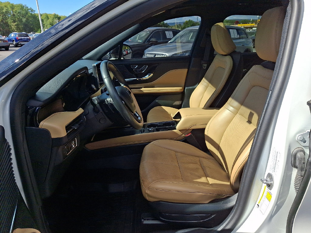 Certified 2022 Lincoln Corsair Reserve w/ Elements Package AWD/4WD image 13