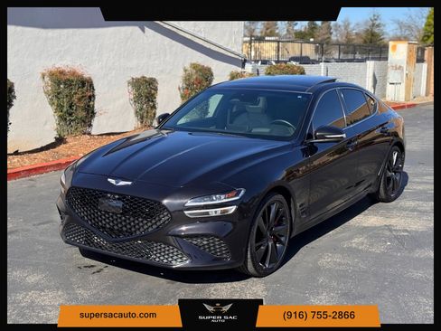 Used 2022 Genesis G70 3.3T image 1